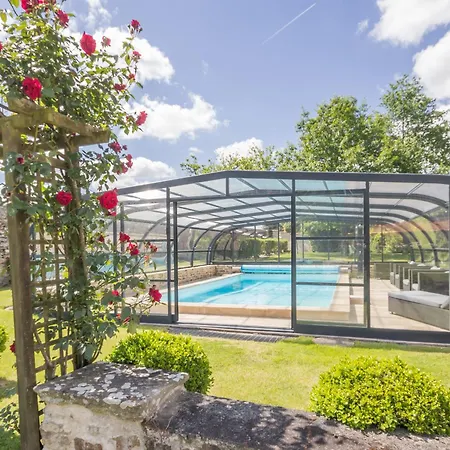 Holiday home Avec Piscine Chauffee Pres De Nantes Et Clisson - Fr-1-306-1245 Chateauthebaud