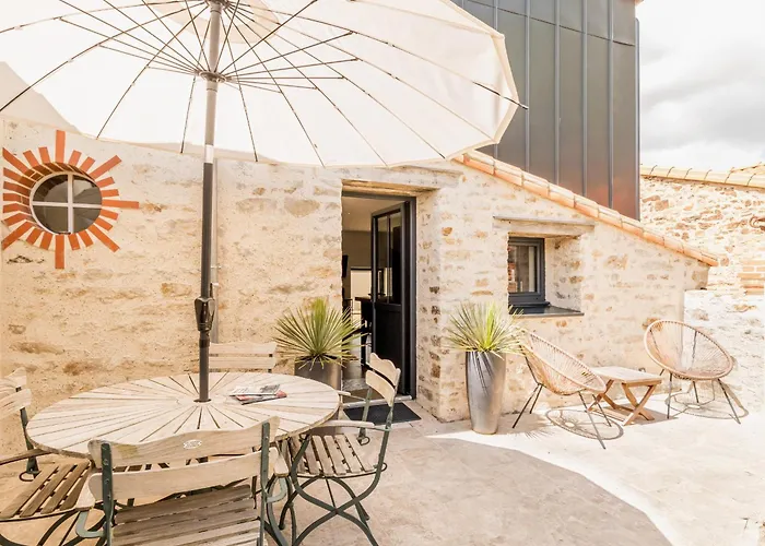 Avec Piscine Chauffee Pres De Nantes Et Clisson - Fr-1-306-1245 * Chateauthebaud